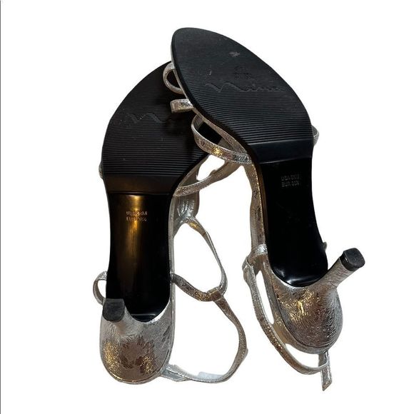Nina New York  Silver Kitten Heel sandals Sz 8.5 M crinkly look silver - Picture 5 of 6